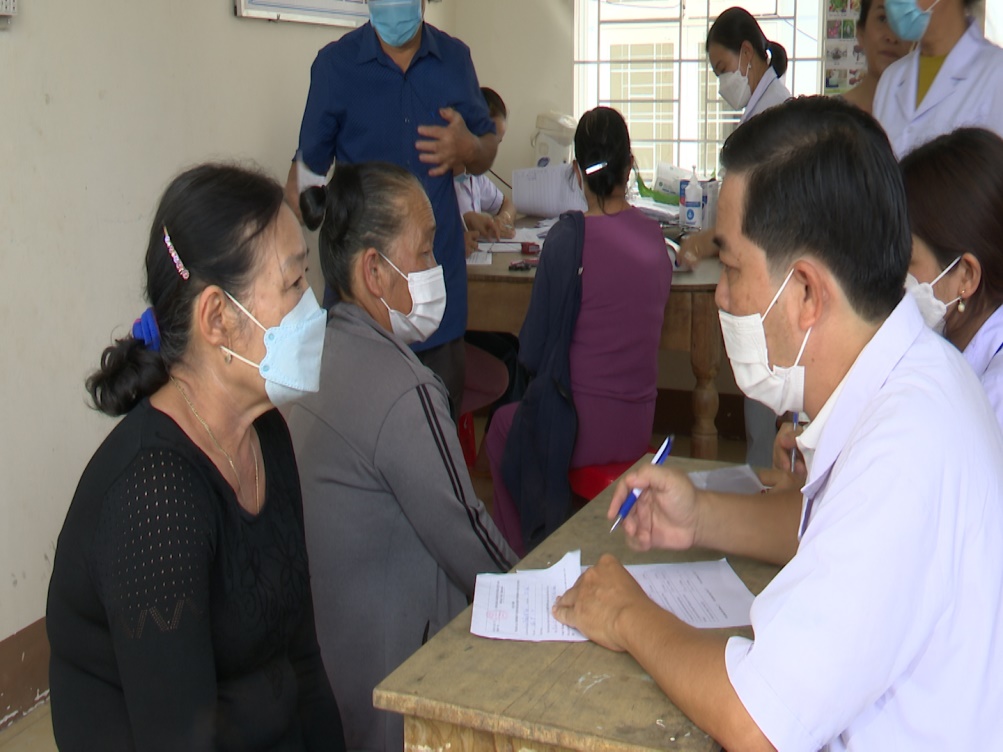 Chiến dịch khám sàng lọc phát hiện bệnh lao chủ động  trên địa bàn huyện Đăk Tô
