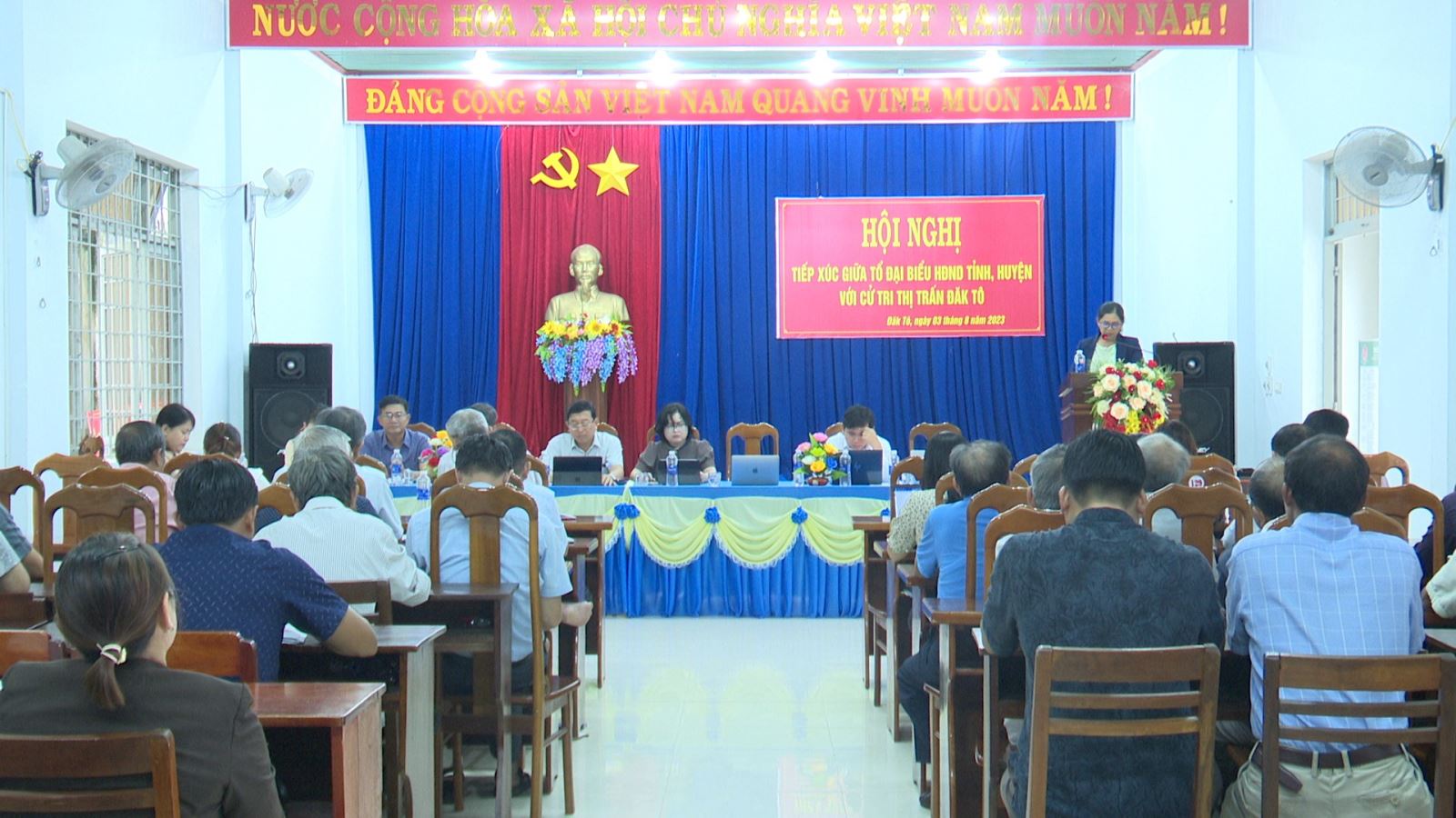 Tiếp xúc cử tri sau kỳ họp thứ 5 HĐND tỉnh, kỳ họp thứ 6 HĐND huyện Đăk Tô