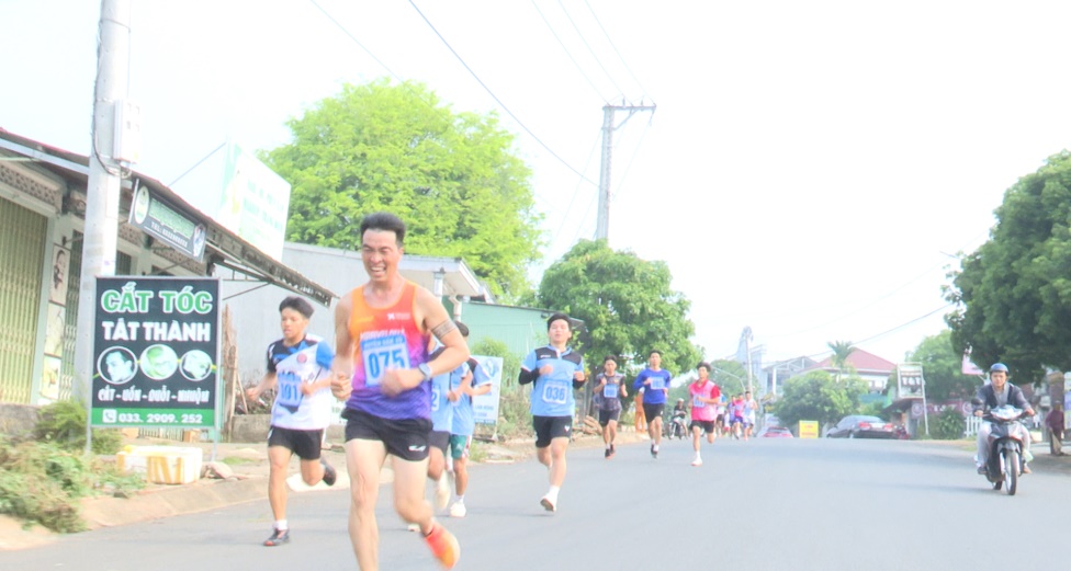 Phát động ngày chạy Olympic vì sức khỏe toàn dân và giải Việt Dã năm 2024