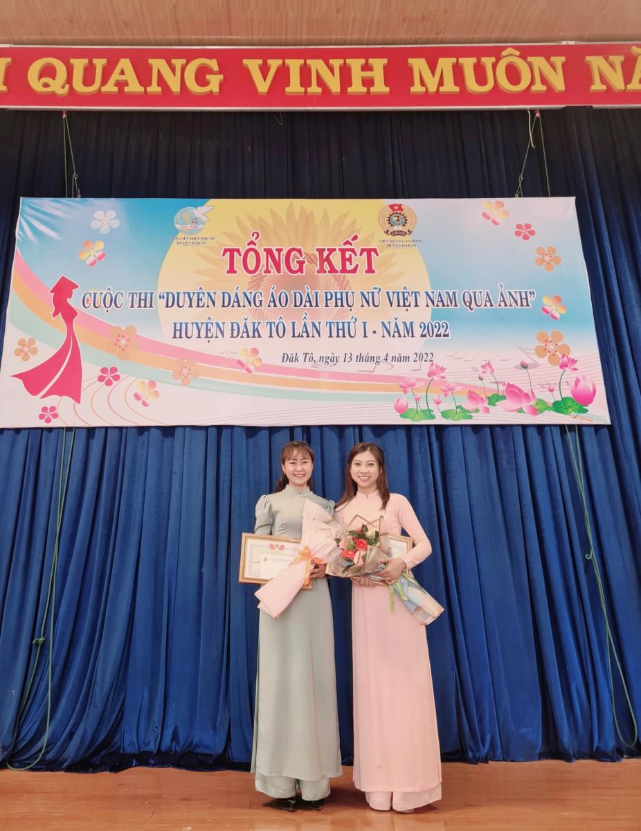Những “Bông Hồng thép” của Công an huyện đạt giải cao tại cuộc thi “Duyên dáng áo dài phụ nữ Việt Nam qua ảnh” huyện Đăk Tô  lần thứ I, năm 2022