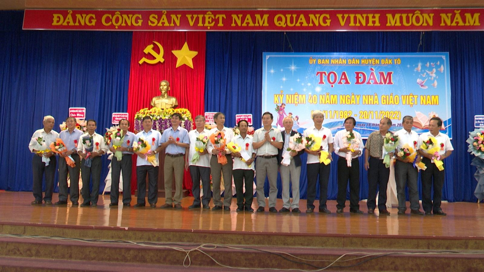 Lễ kỷ niệm 40 năm ngày Nhà giáo Việt Nam (20/11/1982-20/11/2022)