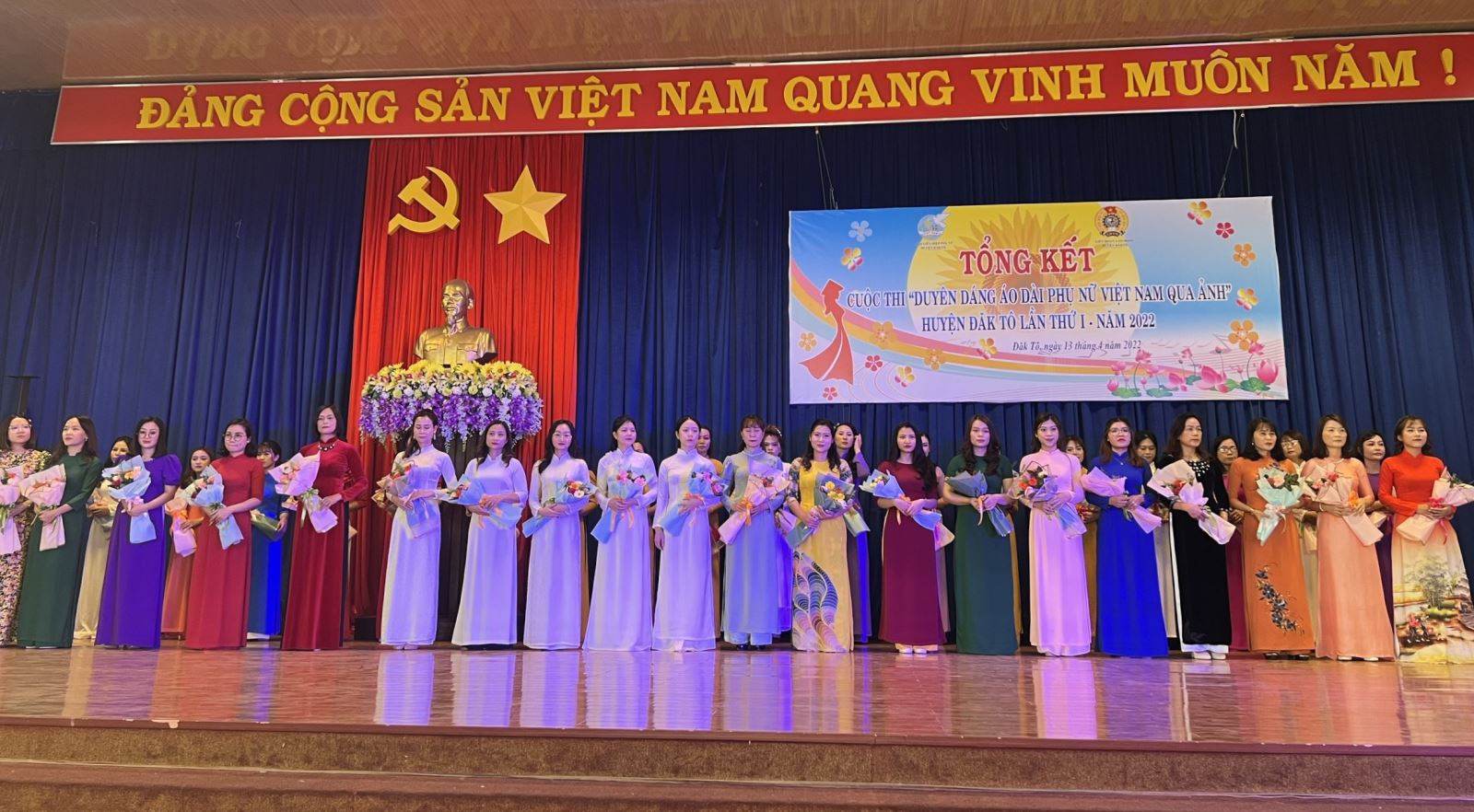 Tổng kết Cuộc thi “Duyên dáng Áo dài Phụ nữ Việt nam qua Ảnh” huyện Đăk Tô lần thứ I năm 2022