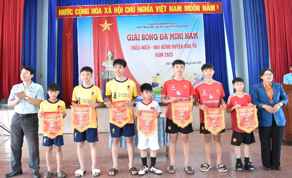 Giải bóng đá Mini nam Thiếu niên - Nhi đồng năm 2025