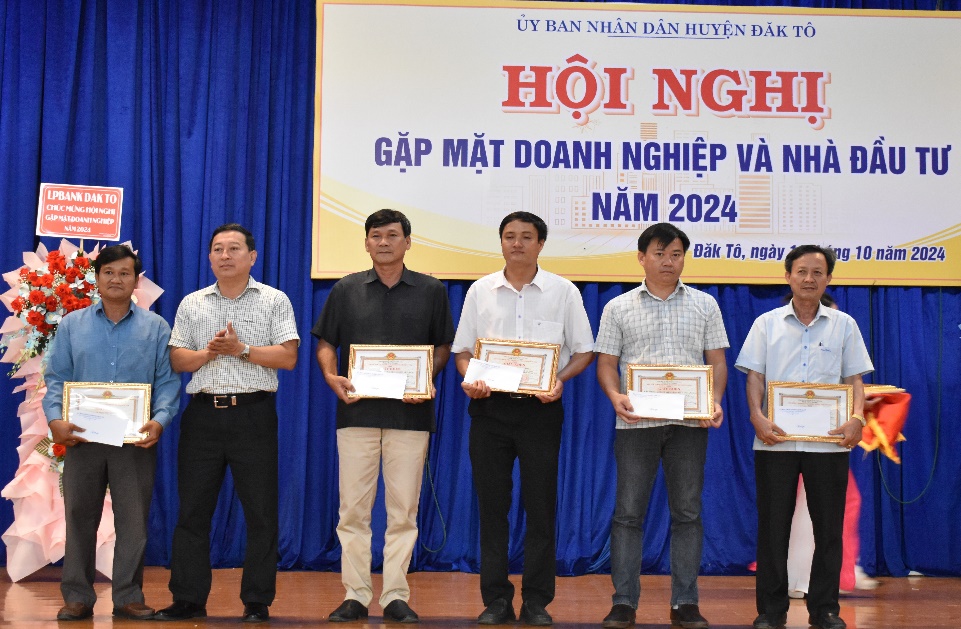 Hội nghị gặp mặt Doanh nghiệp và Nhà đầu tư năm 2024