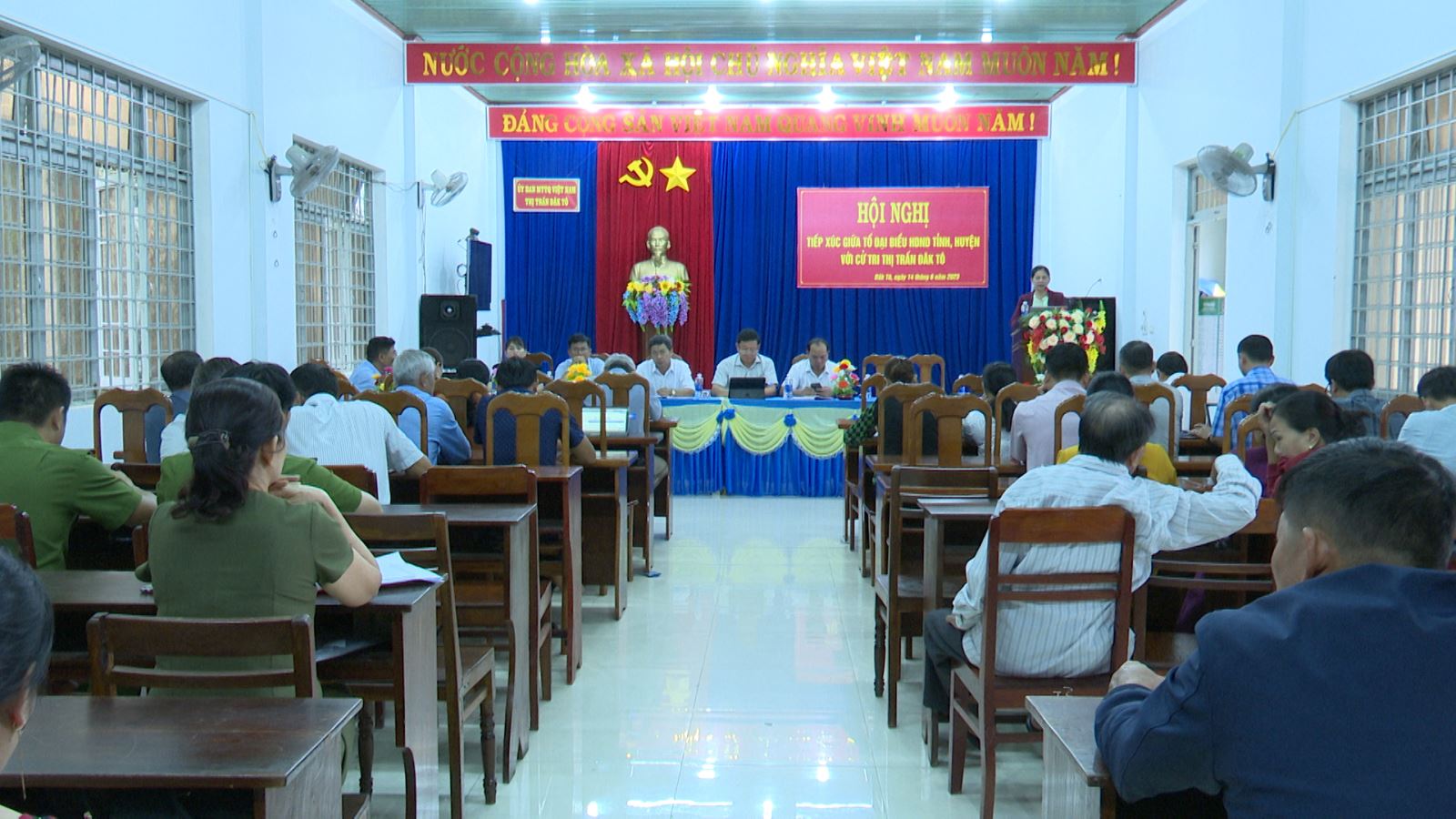 Tiếp xúc cử tri trước kỳ họp thứ 5 HĐND tỉnh, kỳ họp thứ 6 HĐND huyện Đăk Tô
