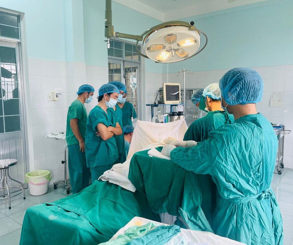 Trung tâm Y tế huyện Đăk Tô tiếp nhận chuyển giao kỹ thuật từ tuyến trên